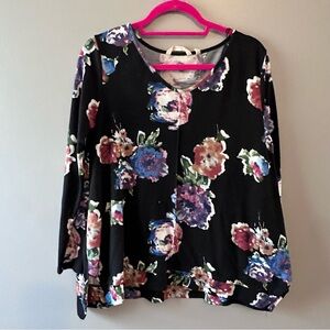 Soft Surroundings long sleeve floral print v-neck Top Pullover Size M